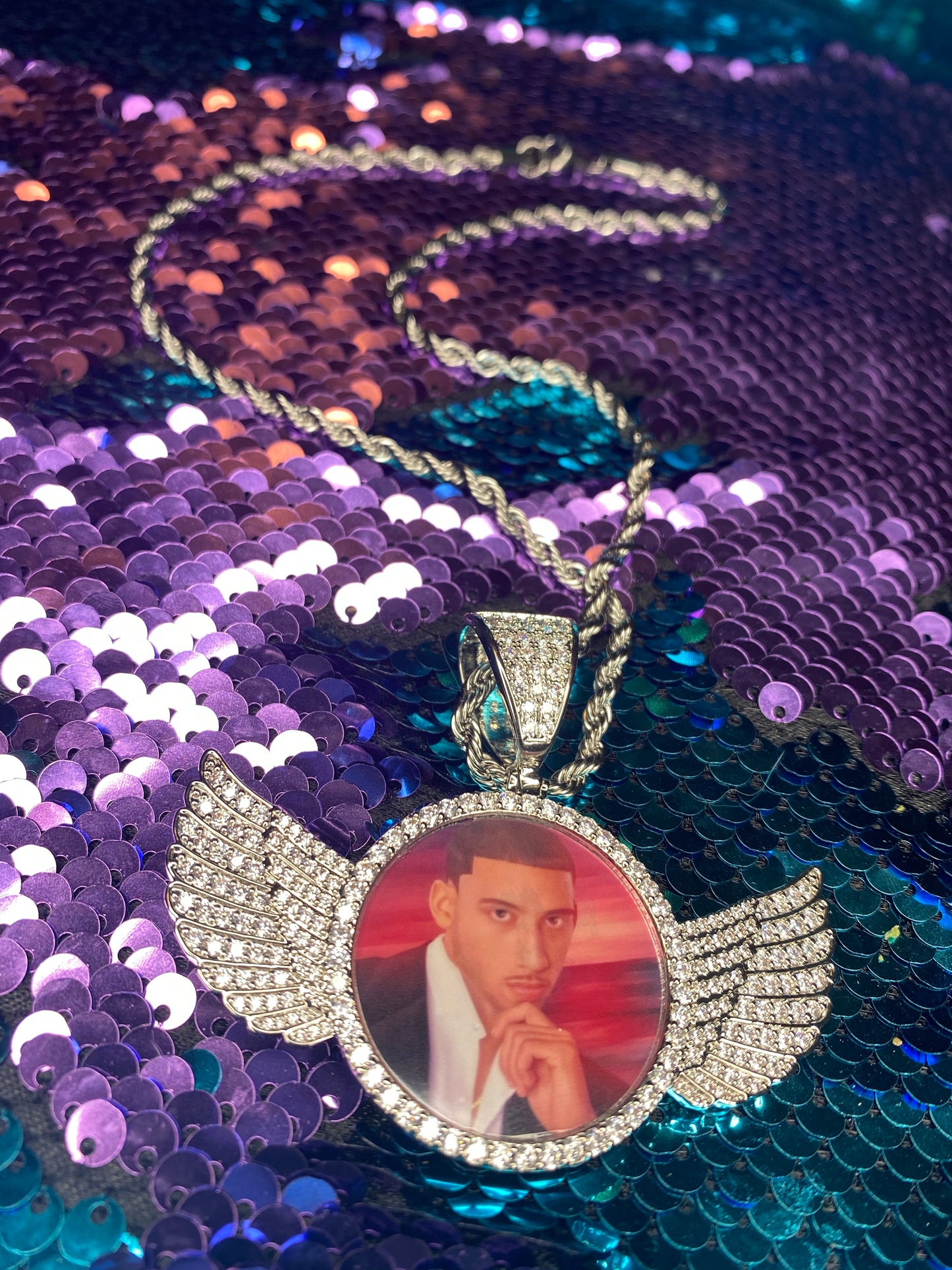 Personalized 18k Gold/Platinum Photo Pendant with Wings - Customizable and Unique Keepsake